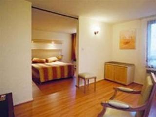 Hotel Du Golf Coignières מראה חיצוני תמונה